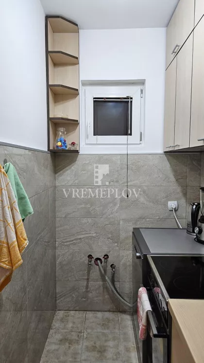 Sutjeska 8 | 4zida.rs