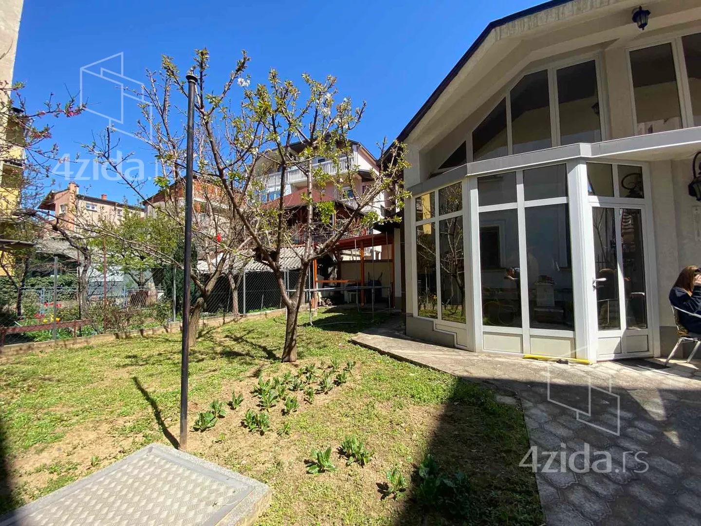 3-etažna kuća | 4zida
