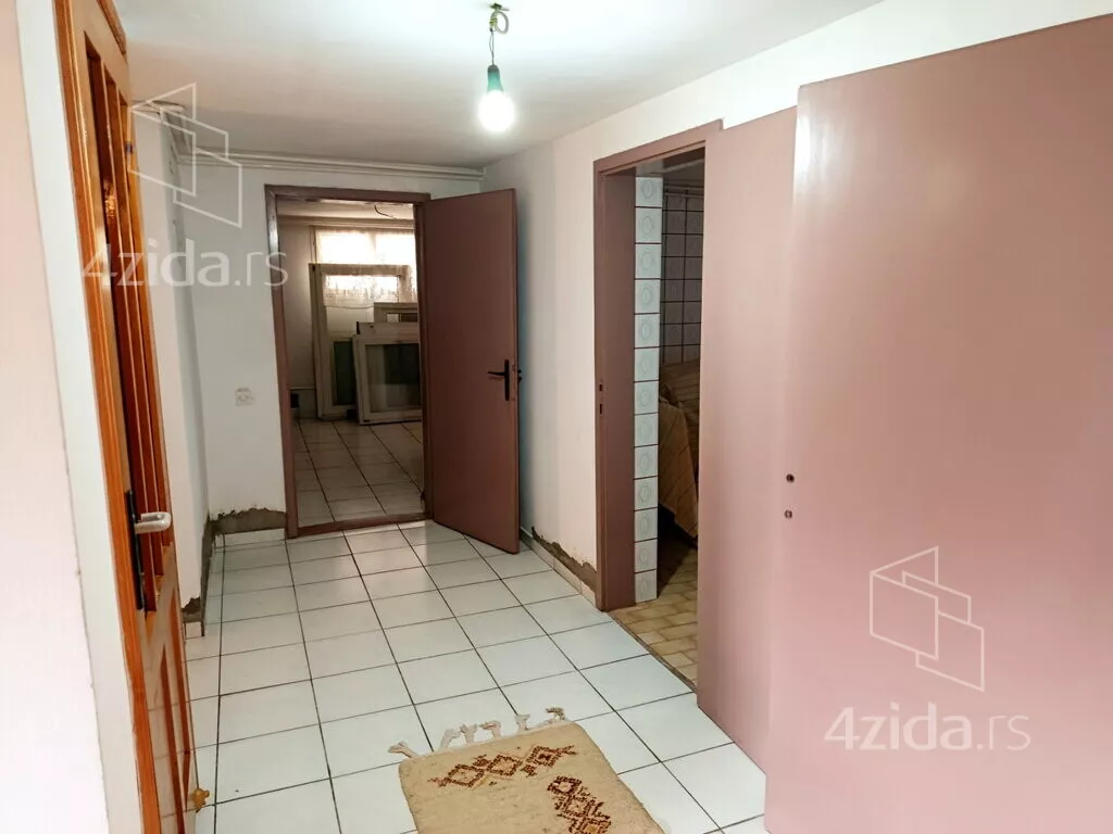 3-etažna kuća | 4zida