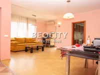 Centar, Voždovac opština, Beograd | 4zida.rs