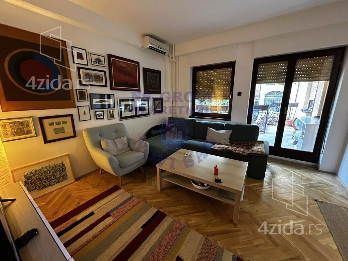 Troiposoban stan | 4zida