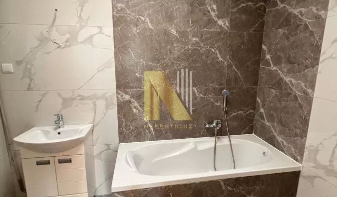 Šestosoban stan | 4zida