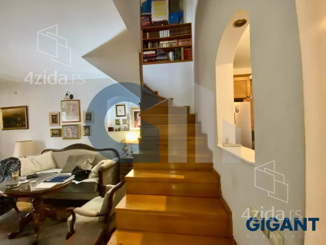 Petosoban stan | 4zida