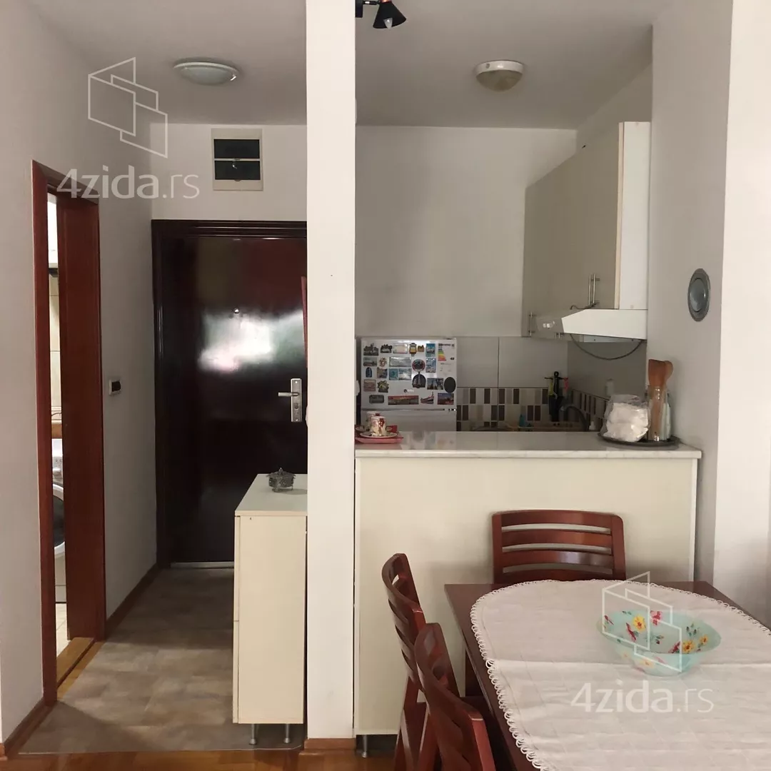 Garsonjera | 4zida
