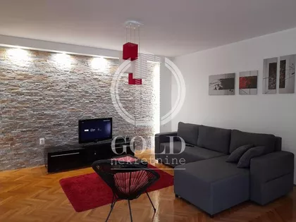 Balzakova | 4zida.rs