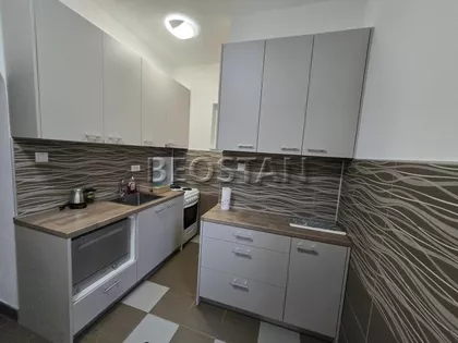 Makenzijeva | 4zida.rs