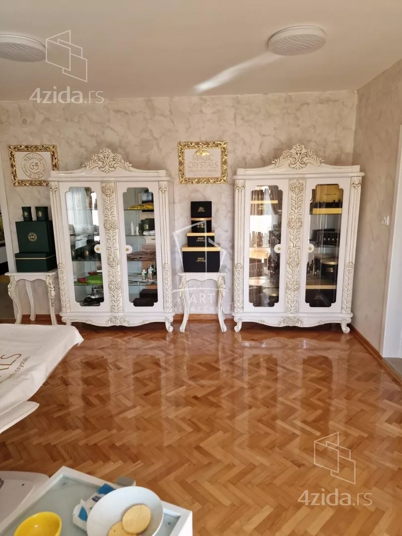 3-etažna kuća | 4zida