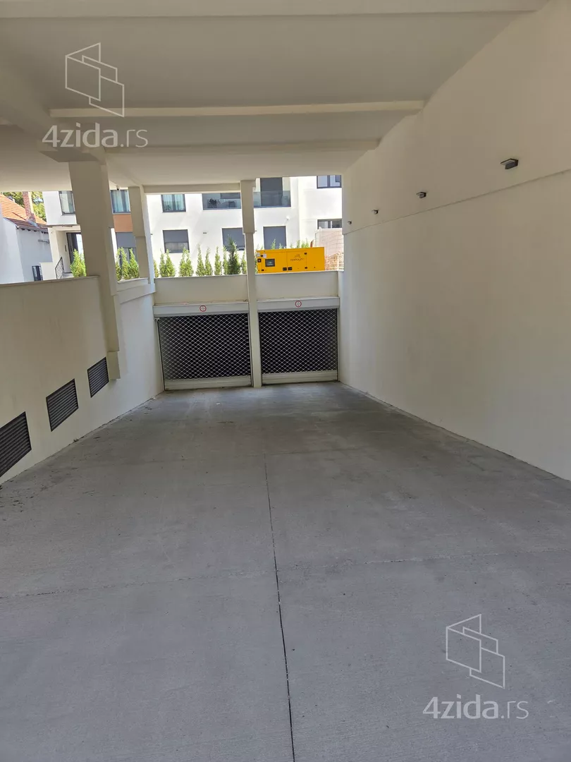 Parking | 4zida