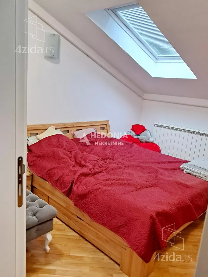 Šestosoban stan | 4zida