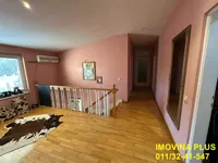 Sedmosoban stan | 4zida