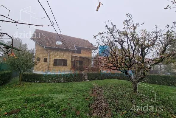 Kuća | 4zida