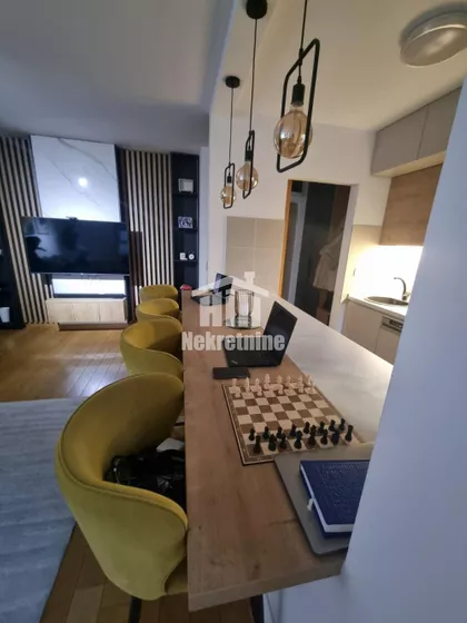 Šumadijska | 4zida.rs