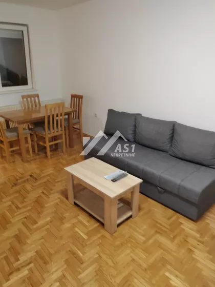 Tone Hadžića | 4zida.rs