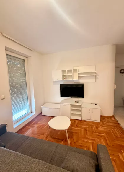 Radisava Ignjatovića 1d | 4zida.rs