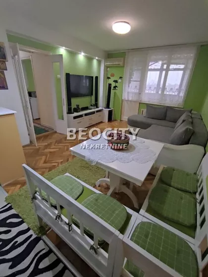 Gagarinova | 4zida.rs