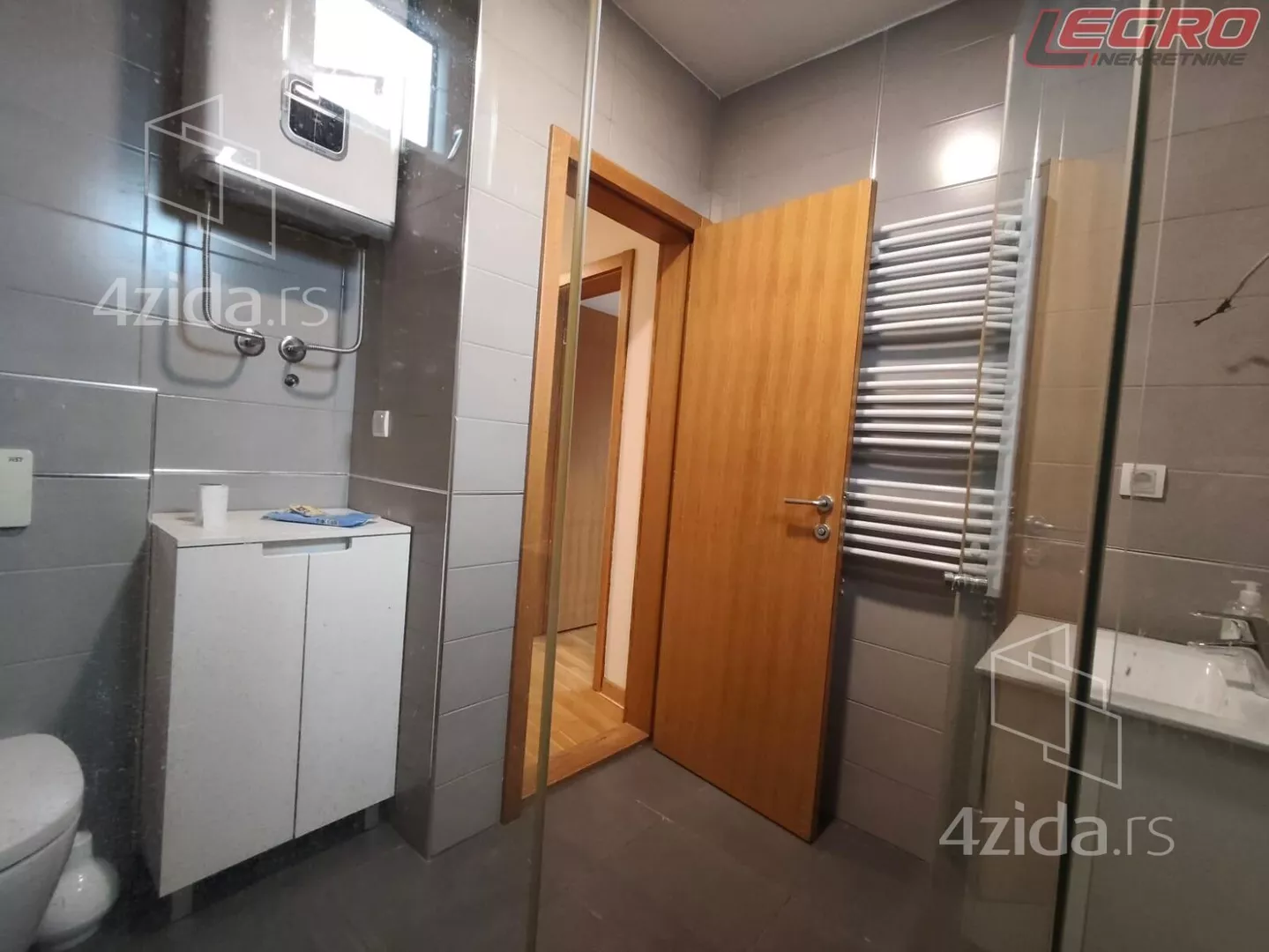 Petosoban stan | 4zida