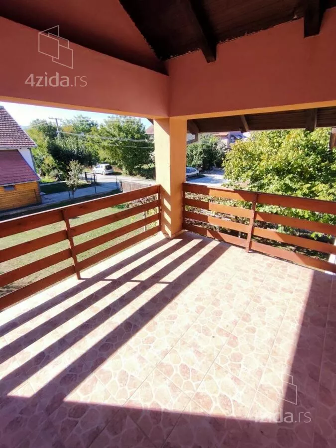 Kuća | 4zida