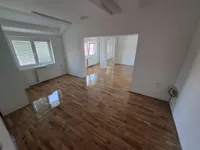 Šestosoban stan | 4zida