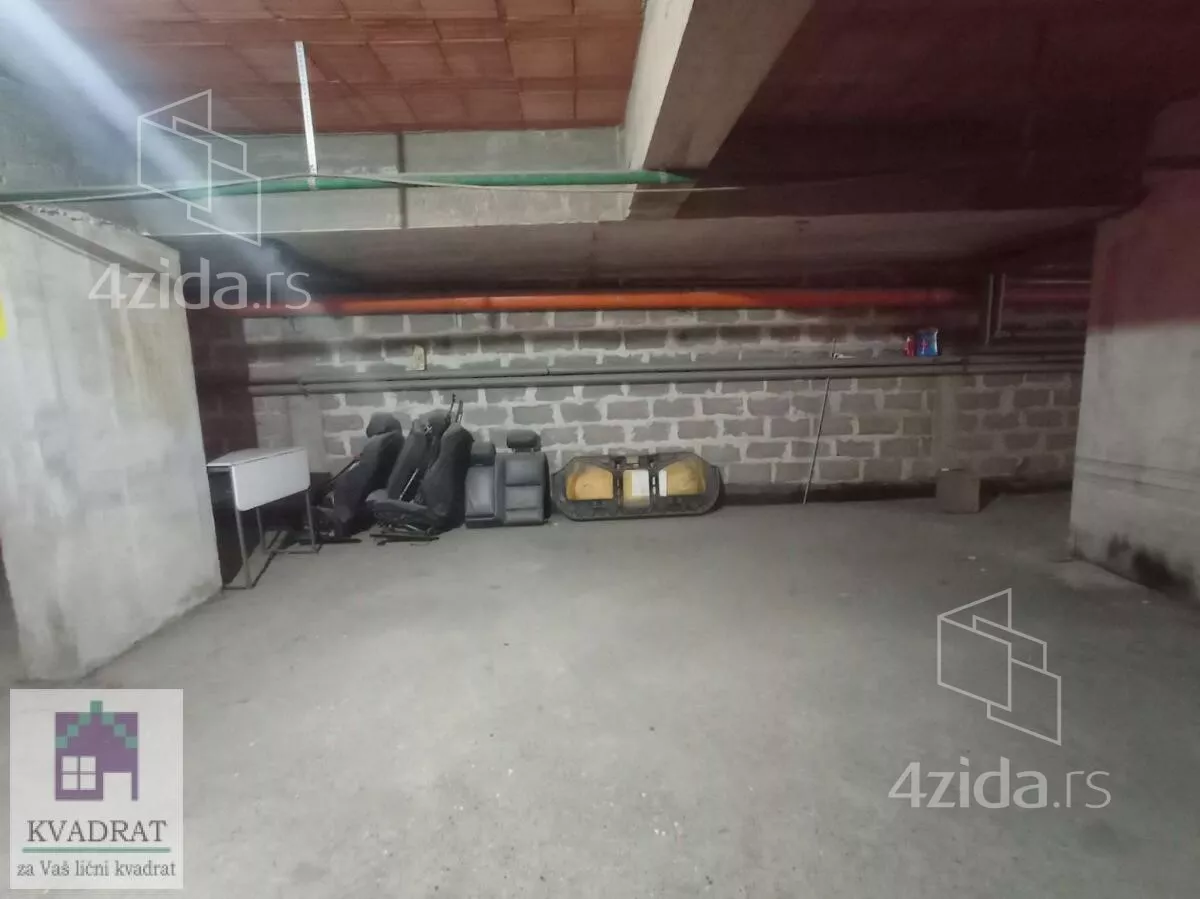 Troiposoban stan | 4zida