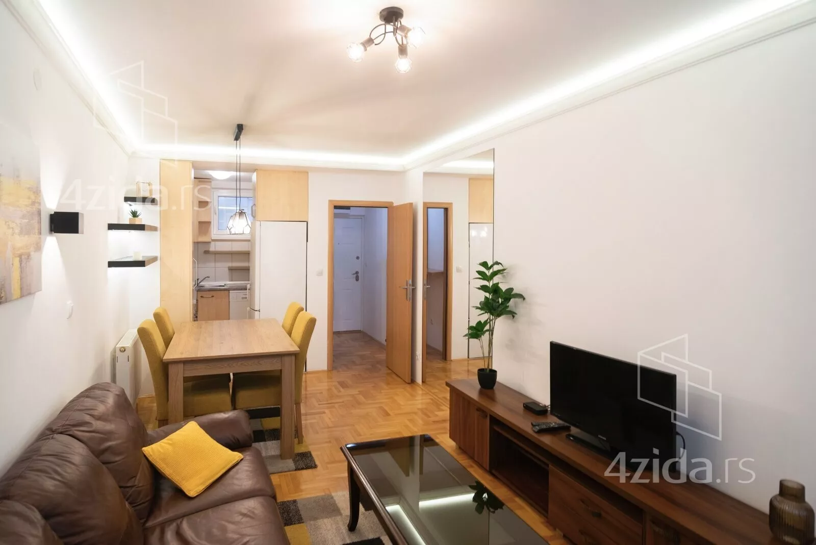 Сдается полуторакомнатная квартира, Центр, 420€, 40m² — фото