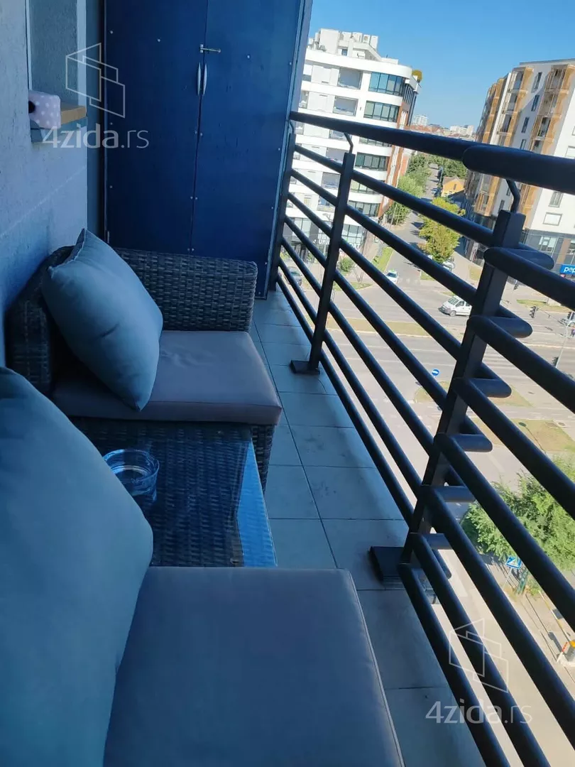 Troiposoban stan | 4zida