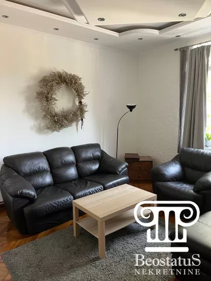 Cara Dušana | 4zida.rs