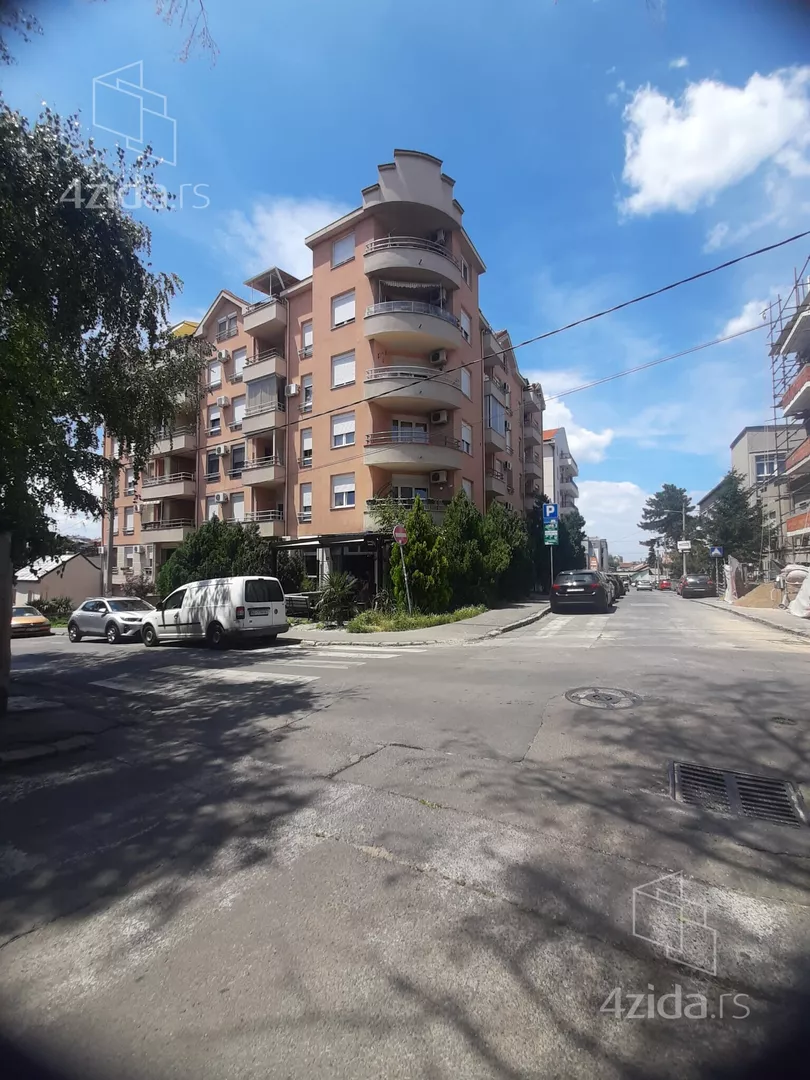 Garsonjera | 4zida