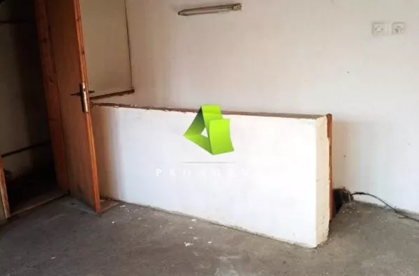 Lokal | 4zida