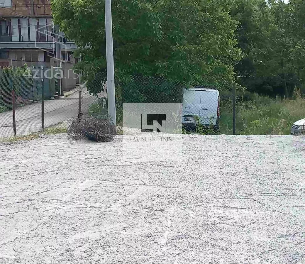 Plac | 4zida