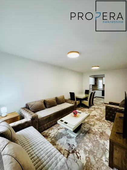 Jovana Skerlića | 4zida.rs