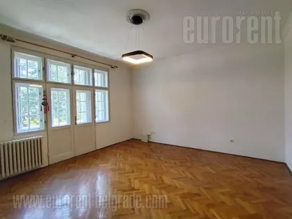 ČINOVNIČKA KOLONIJA | 4zida.rs