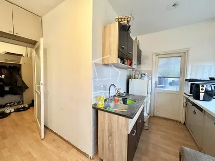 Ustanička | 4zida.rs