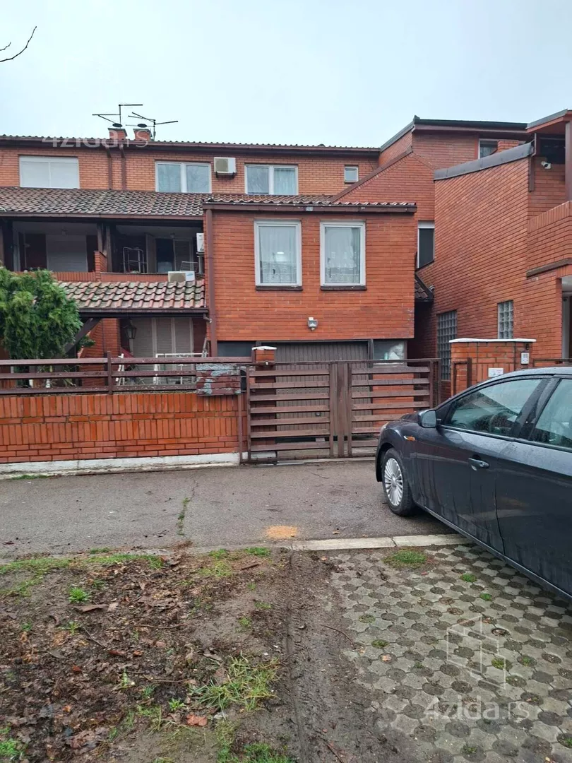 3-etažna kuća | 4zida