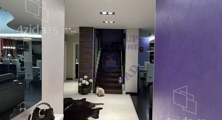 Sedmosoban stan | 4zida