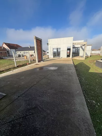 Slepčević | 4zida.rs