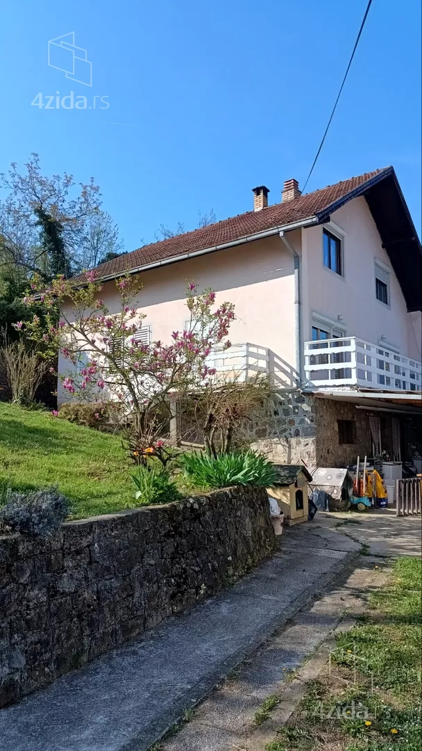 3-etažna kuća | 4zida