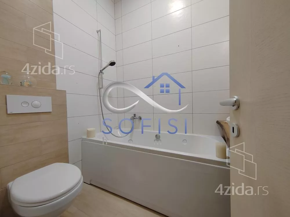 Petosoban stan | 4zida