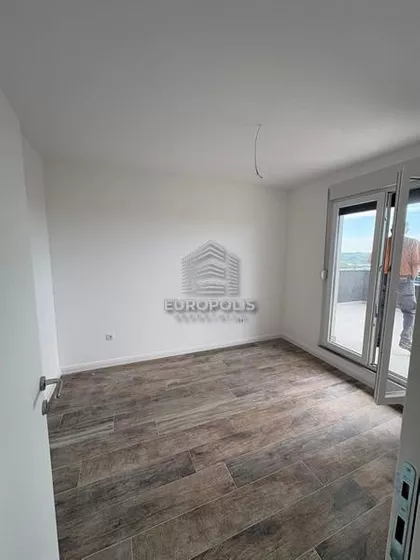 Milenka Pevca | 4zida.rs