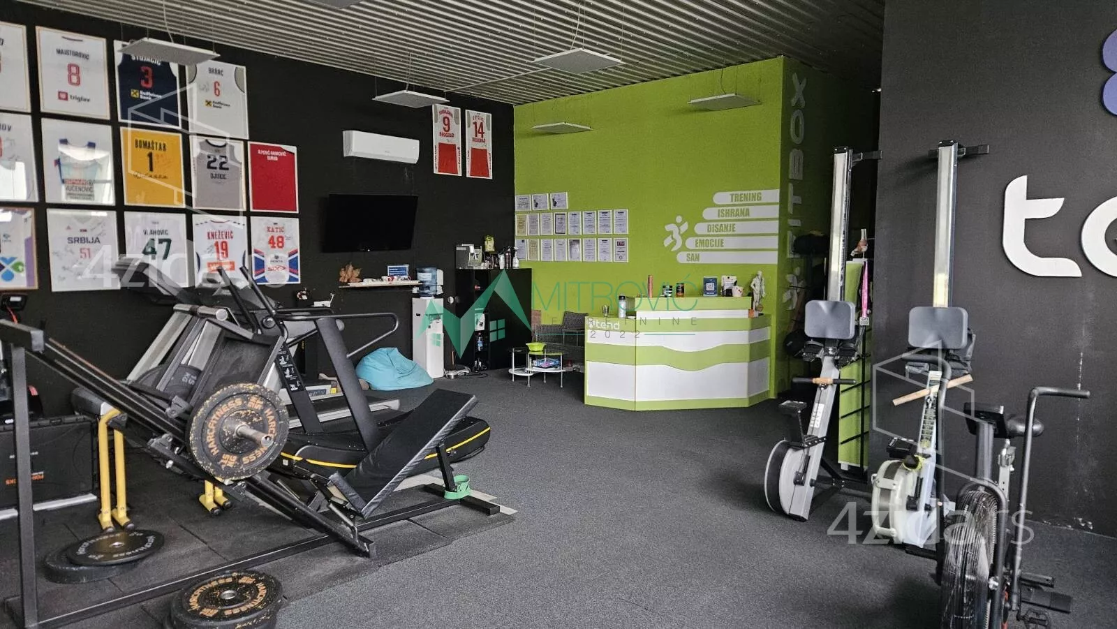 Poslovni prostor | 4zida