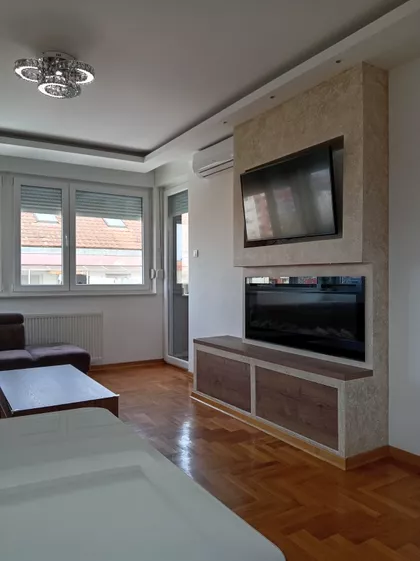 Ognjena Price | 4zida.rs