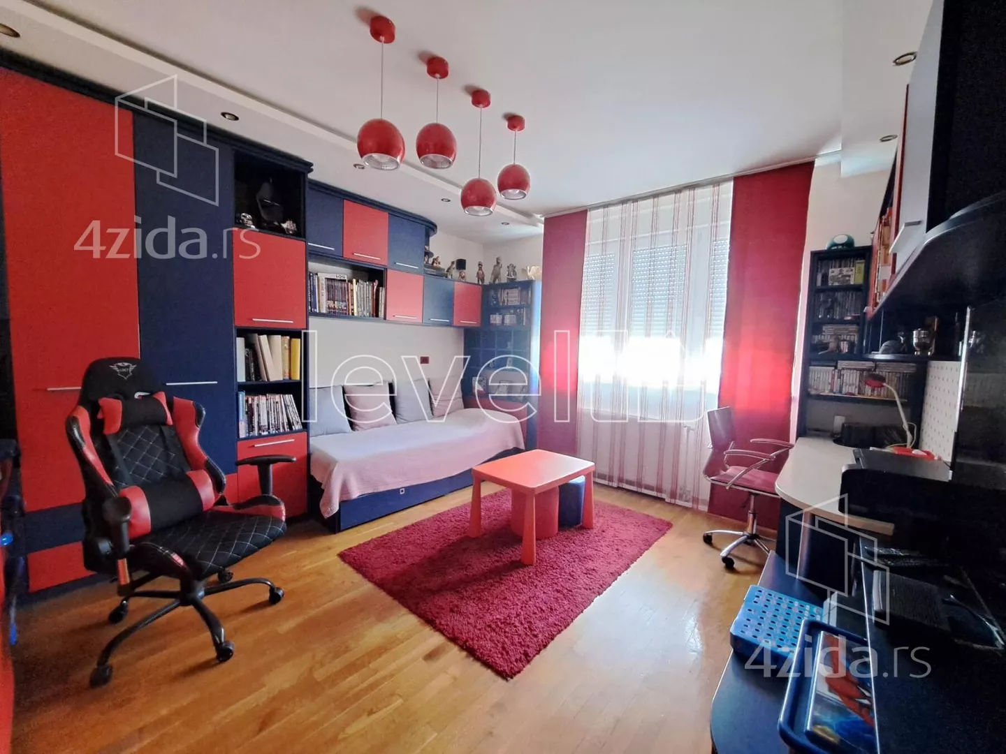 Petosoban stan | 4zida