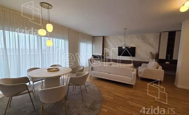 Petosoban stan | 4zida