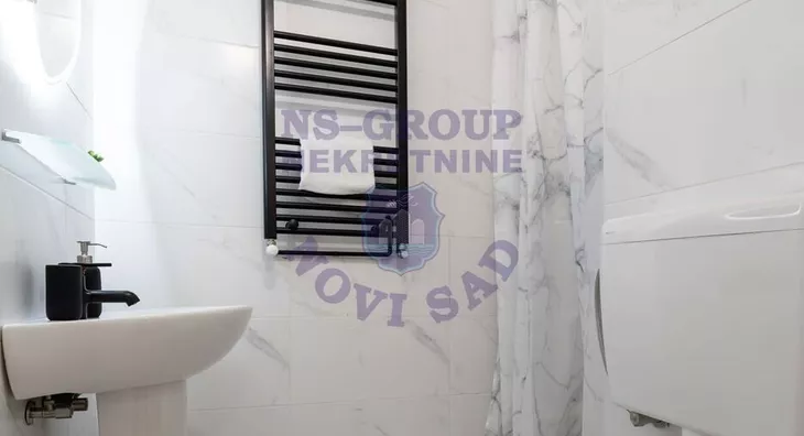 Sedmosoban stan | 4zida