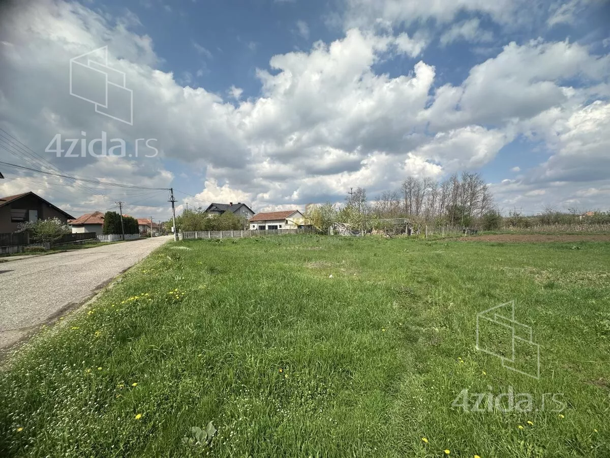 Plac | 4zida