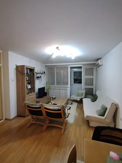 Nikšićka 6 | 4zida.rs