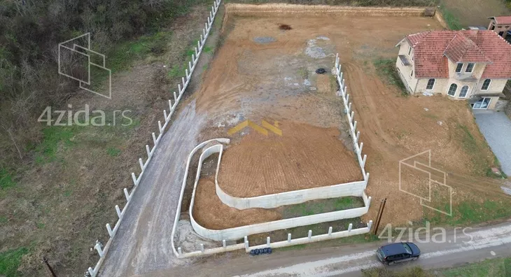 Građevinsko zemljište | 4zida