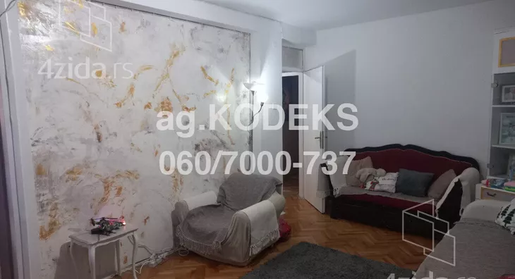 Troiposoban stan | 4zida