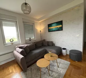 Vojvode Vlahovića Zvezdara, Zvezdara opština, Beograd, 2.5 stan | 4zida.rs