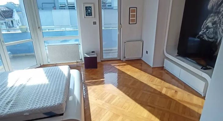 Četvoroiposoban stan | 4zida