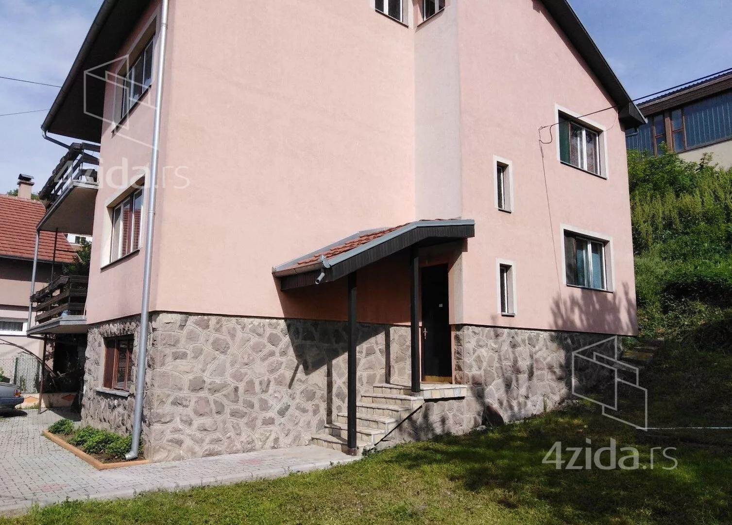 3-etažna kuća | 4zida